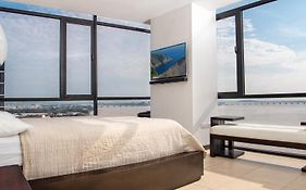 Suite 14 Bellini I, Puerto Santa Ana, Guayaquil
